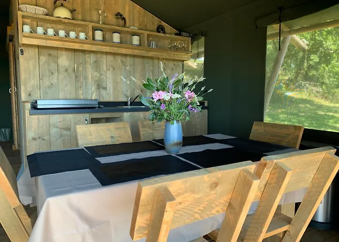 Safari Tent With A Beautiful View At Lot Sous Toile Glamping *