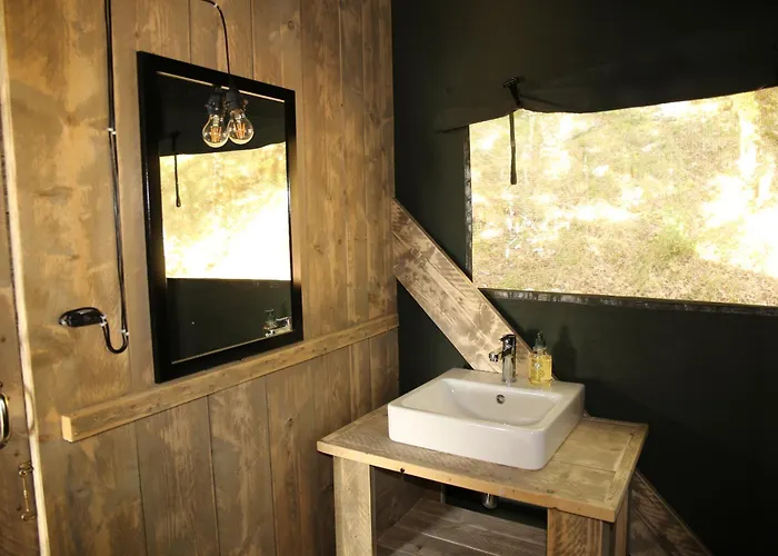 Glamping Safari Tent With A Beautiful View At Lot Sous Toile *