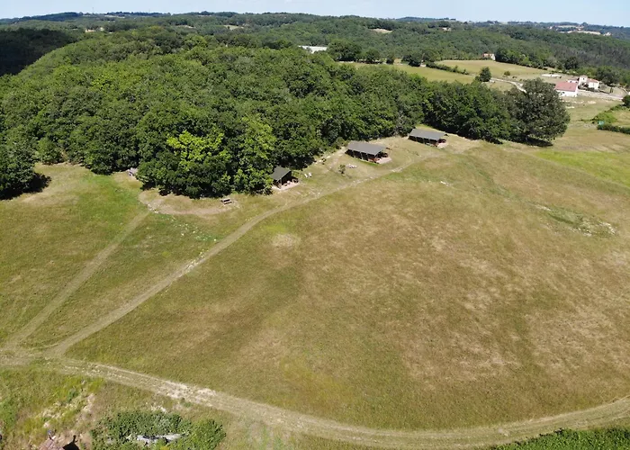 Glamping Safari Tent With A Beautiful View At Lot Sous Toile *