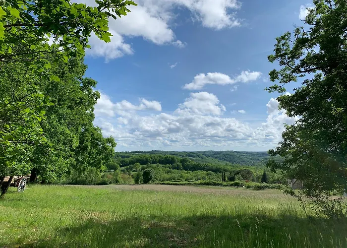 Safari Tent With A Beautiful View At Lot Sous Toile Montamel