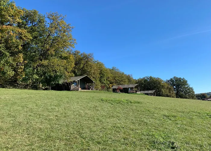 Safari Tent With A Beautiful View At Lot Sous Toile Montamel