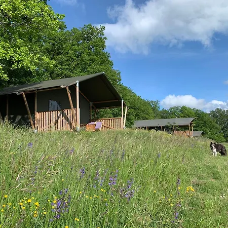 Safari Tent With A Beautiful View At Lot Sous Toile Luxusní stan Montamel